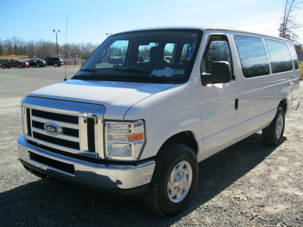 2027 Ford Econoline Passenger Van Review Interior Engine New Ford USA