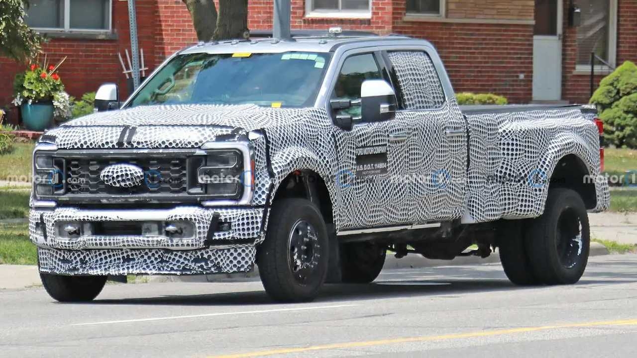 New Ford Super Duty King Ranch Dually Spied With Its Face Showing